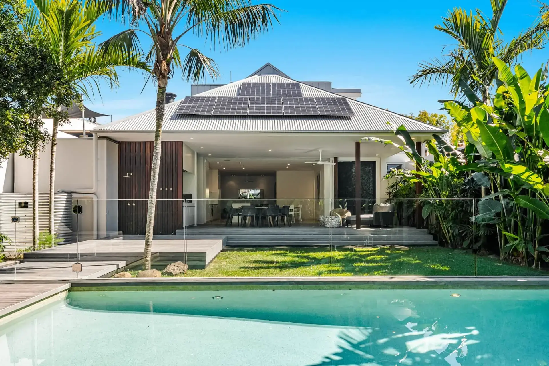 Luxury Escapes in Byron Bay: Why Alpha Luxe is the Ultimate Holiday Home